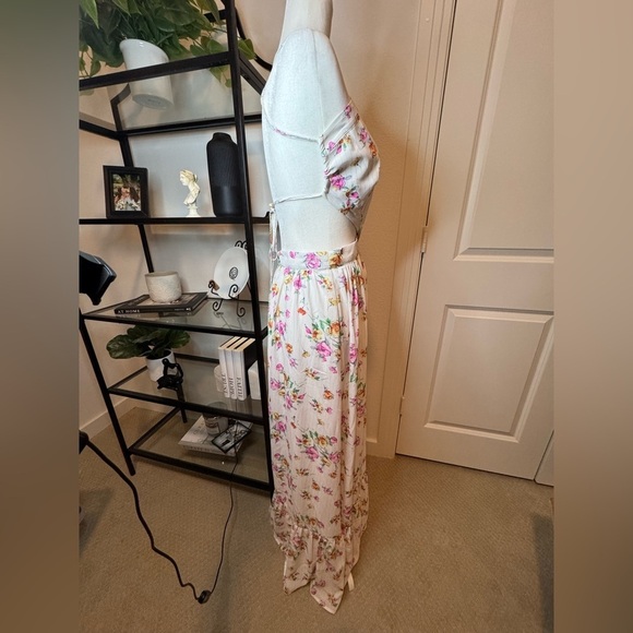 NWT WAYF Metallic Halter Maxi Dress Ivory Floral Size L - Picture 4 of 8